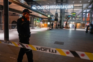 16-åring døde etter å ha blitt knivstukket ved Oslo S