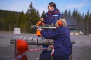 Sylvi Listhaug fyrer løs – krever mer kuler og krutt