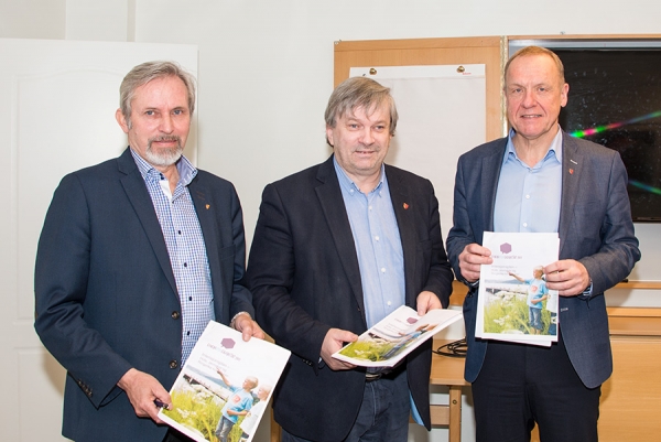 De tre ordførerne Per Berger (Hole), Kjell B Hansen (Ringerike) og Lars Magnussen (Jevnaker)