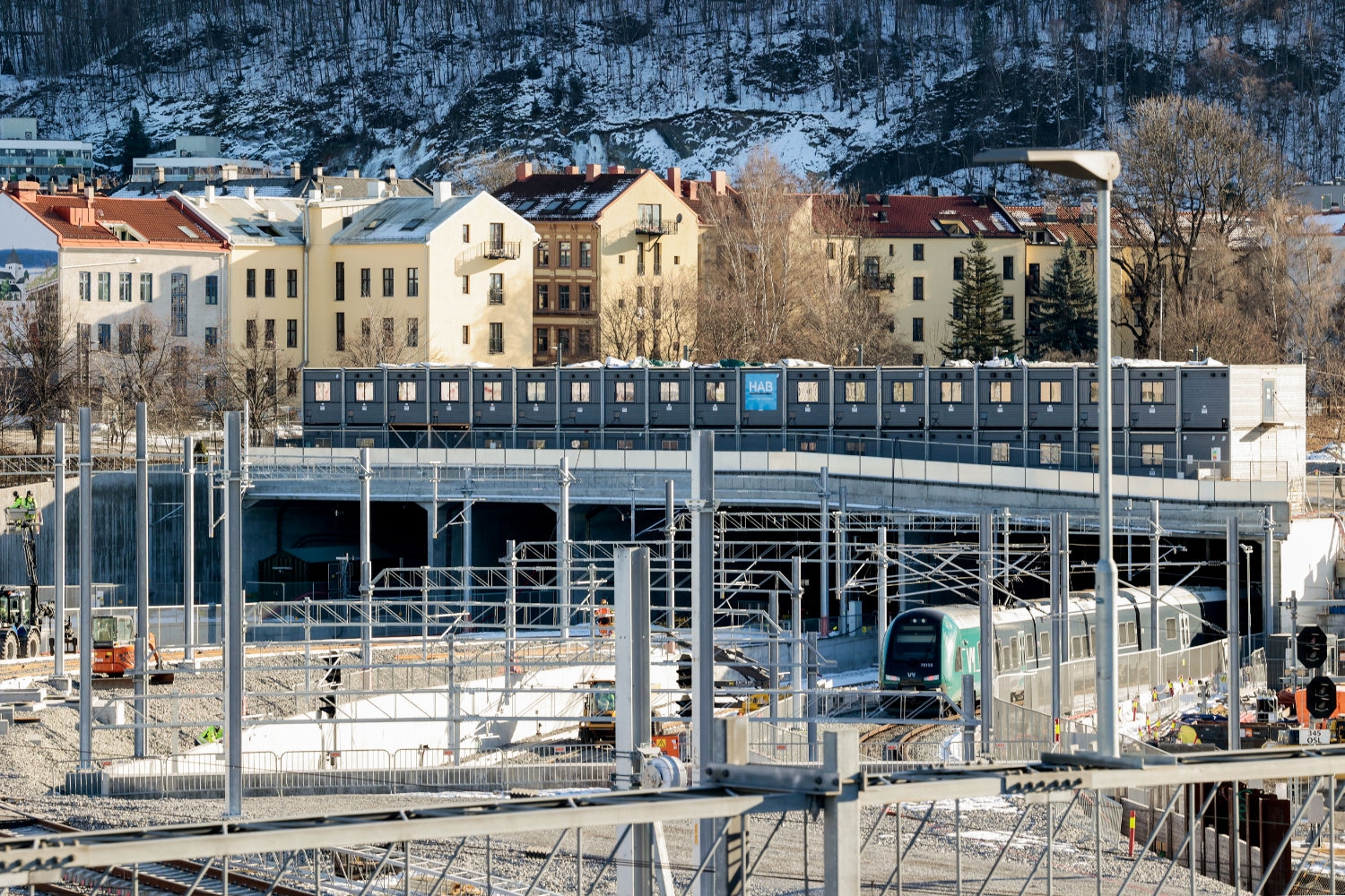 To personer er siktet og har erkjent straffskyld for korrupsjon i forbindelse med Follobane-prosjektet.