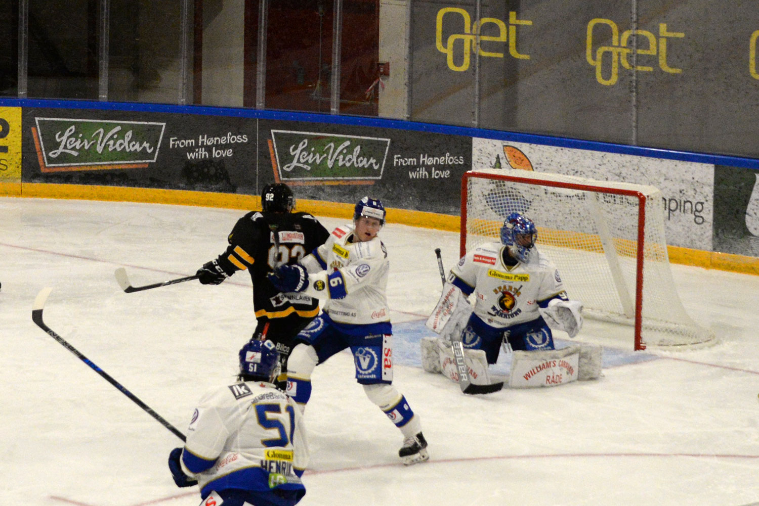 Opp- og nedrykk fra eliteserien i ishockey skal avgjøres onsdag kveld. 