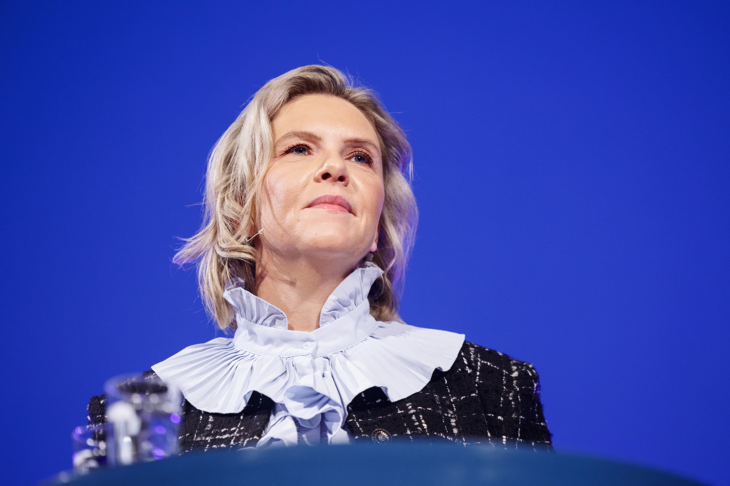 Fremskrittspartiet fortsetter å gjøre gode målinger. I novembermålingen fra Opinion har Høyre og Frp stortingsflertall. Det gleder Frp-leder Sylvi Listhaug. 