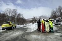 Nødetater rykket ut etter fire personer ble tatt av snøskred i Hemsedal. To av de involverte omkom.