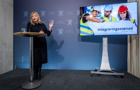 Arbeids- og inkluderingsminister Kjersti Stenseng kunngjorde den store omleggingen fredag.
